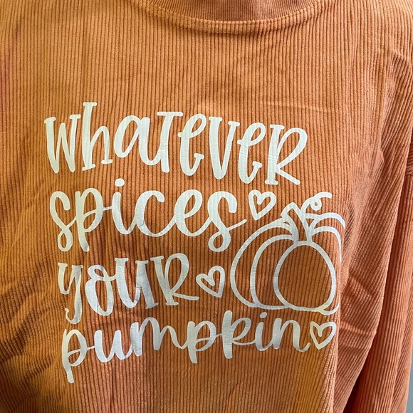 🎃 New! Cute Sweatshirt!! - Picture 2 of 10